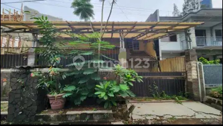 Rumah Hitung Tanah Luas 208 Di Komplek Muarasari