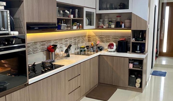 Rumah Bagus Terawat Luas 110 Di Komplek Salendro Turangga