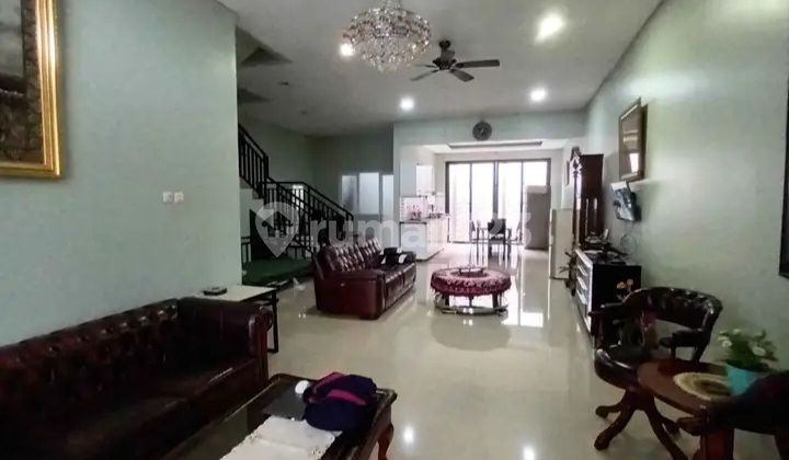 Rumah Bagus Minimalis di Cluster Dekat Setraduta Sarijadi