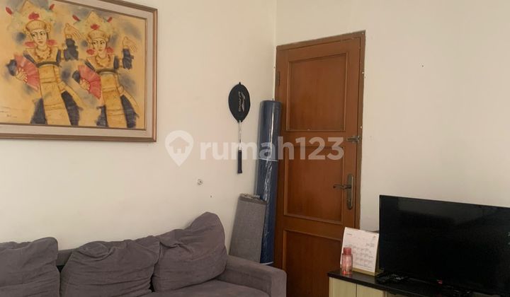 Well-Maintained 144sqm House in Setra Duta Pasteur Complex. Well-Maintained 144sqm House in Setra Duta Pasteur Complex.