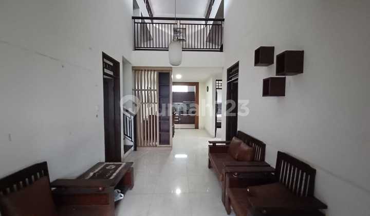 ruang keluarga rumah luas135 di komplek gading