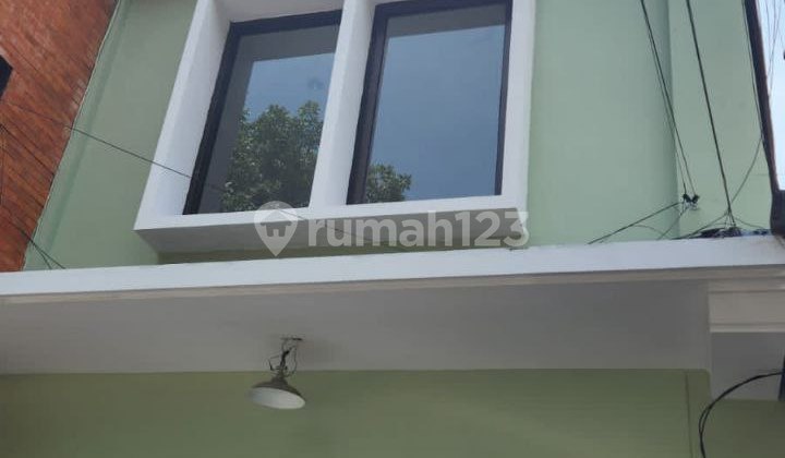 Dijual Ruko 3Lantai Strategis di Sayap Riau Merdeka