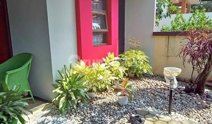 Rumah Bagus Terawat Luas 132 di Komplek Cipamokolan