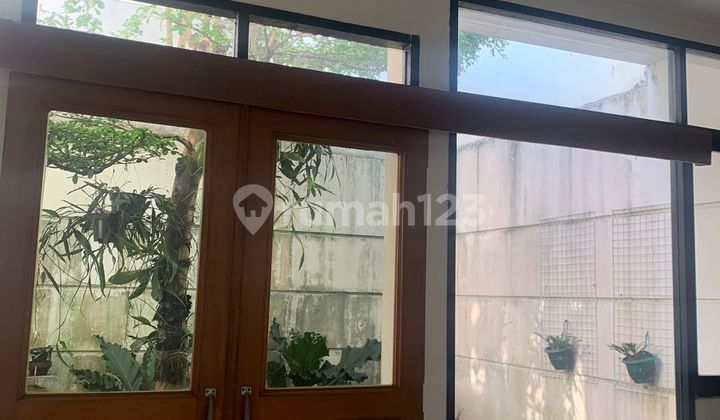 Well-Maintained 144sqm House in Setra Duta Pasteur Complex. 2