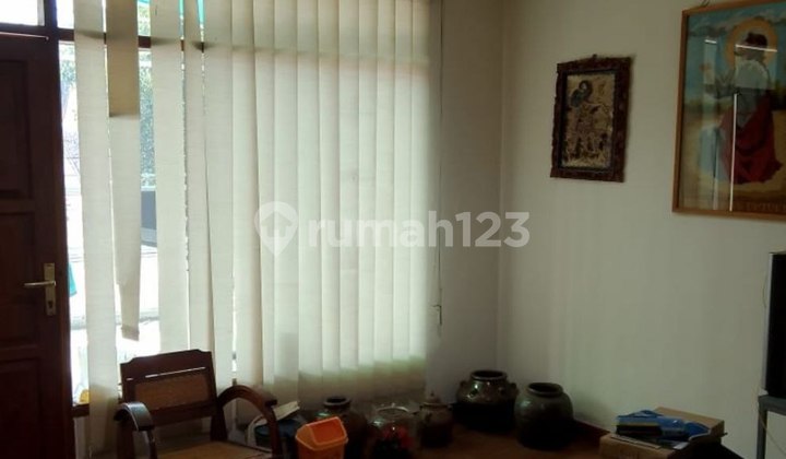 Rumah Terawat Luas 150 di Sayap Riau Martadinata 2