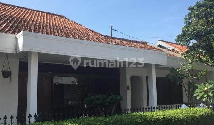 Rumah Terawat Luas 330 Di Komplek Parakan Batununggal