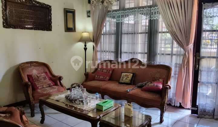Well-Maintained Large227 House in Sukamenak Kopo Permai 2