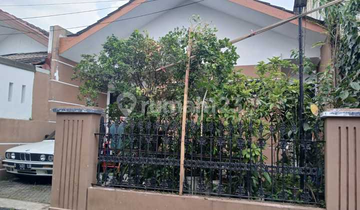 135 Square House in Turangga Buahbatu Area