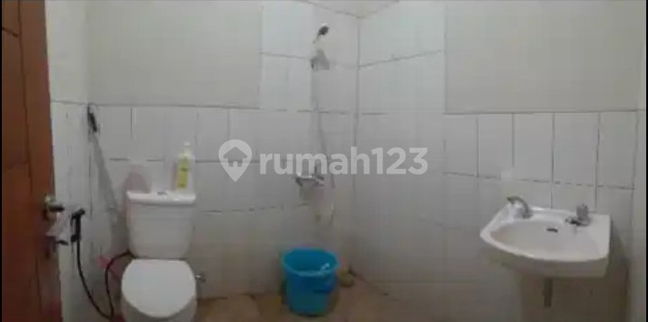 Well-Maintained 150 Square Meter House in Parakan Asri Area, Batununggal 2