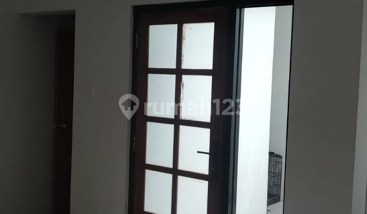 Rumah Bagus Minimalis Di Komplek Margahayu Raya 2