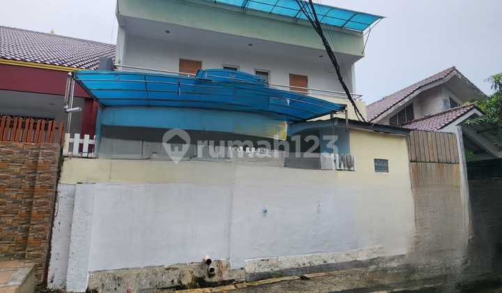 Leo Rumah 2 Lantai Uk 8x16.5m Ada Gudang Jalan Lega di Kartini