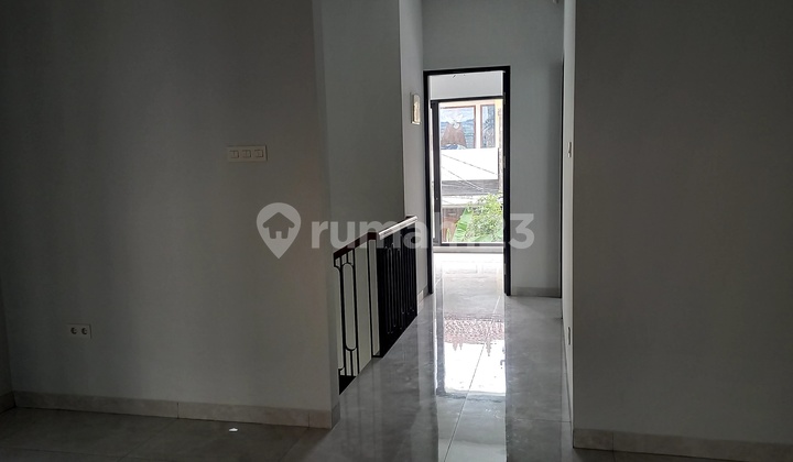 Dijual Rumah Bagus / Brand New di Jakarta Pusat 2