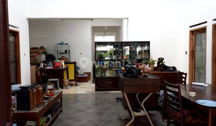 Rumah lama terawat di Jakarta Pusat 1