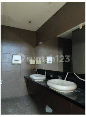 Dijual Ex. Resto dan Bar di Jakarta Selatan 2