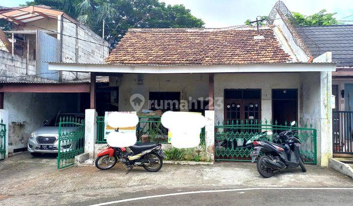 Dijual Rumah Lama Hitung Tanah di Jakarta Pusat 1