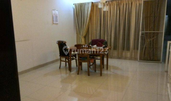 Dijual Rumah Bagus Siap Huni di Guntur 2