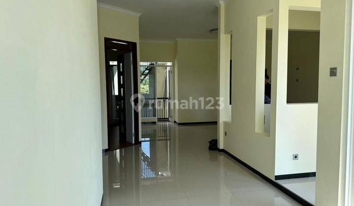 Dijual Rumah Minimalis di Greenwood Golf Araya Malang 2