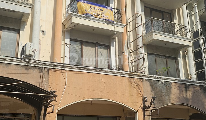 Disewakan Ruko Rich Palace Mayjend Sungkono Siap 3Lantai Posisi Depan Dekat Akses Tol Mayjend