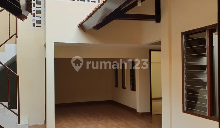 For Sale Bratang Binangun Ngagel House Move-In Ready 2