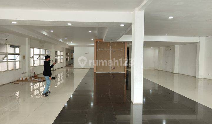 Disewakan Tempat Usaha Strategis Surabaya Pusat, Dekat Jalan Tunjungan 2