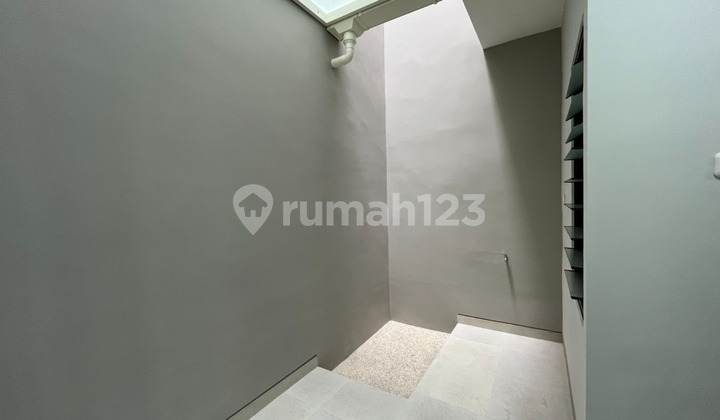 Dijual Rumah Baru Strategis Sutorejo Prima, Surabaya Dijual Rumah Baru Strategis Sutorejo Prima, Surabaya