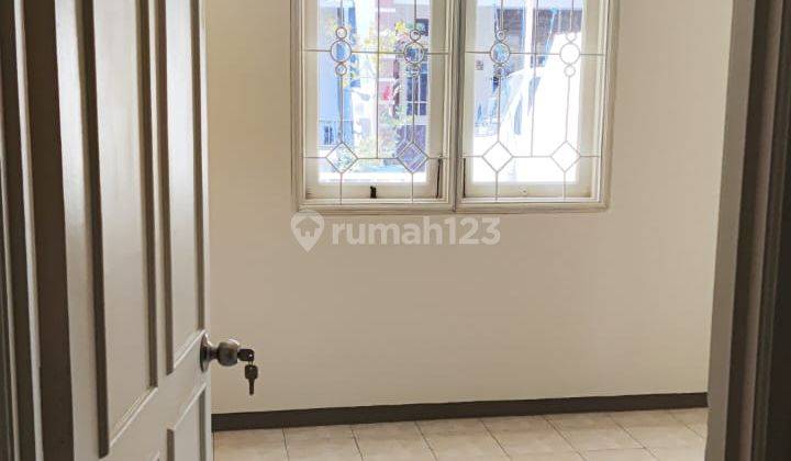 Jual Rumah di Taman Mutiara, Pakuwon City, Dekat Pcm, Surabaya 2