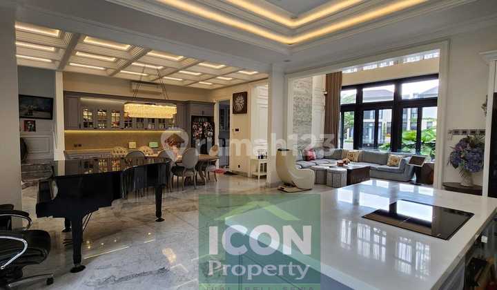 Rumah 3 Lantai Semi Furnished 2