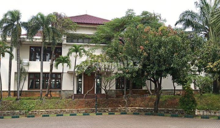 Rumah Bagus Sertifikat Hak Milik 2 Lantai 1