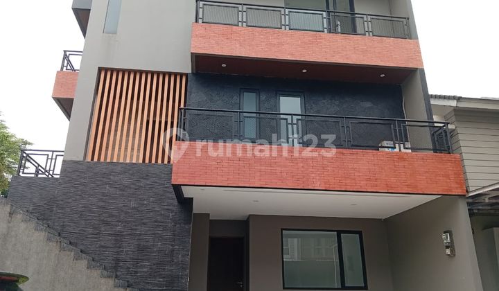Rumah Mewah 3 Lt Hoek @Sutera Feronia Park Alam Sutera Siap Huni 2
