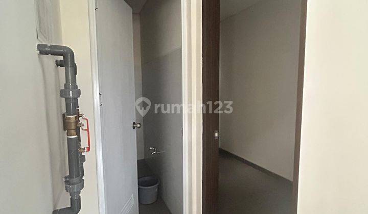 Rumah di Cluster Sutera Narada Selangkah Ke Binus Aso & Sekolah Laurentia Serta Sport Center Alsut, Tangerang 2