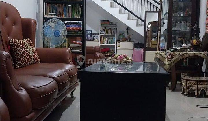 Rumah 2 Lt Dekat Stella Maris Bsd Siap Huni, Kencana Loka 1