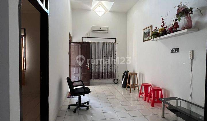 Rumah Minimalis rapih siap huni di Regency Melati Mas 1