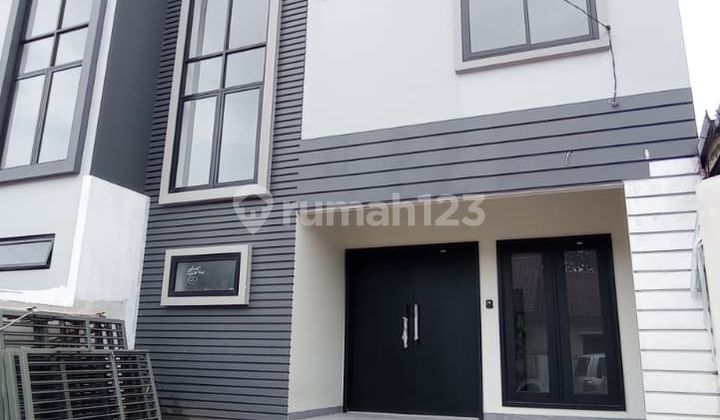 New Modern Rumah Griya Loka Sektor 1.3 Bsd Siap Huni Secepatnya