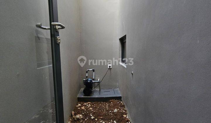 Rumah Minimalis Modern di Golden Stone, Belakang Gading Serpong 2