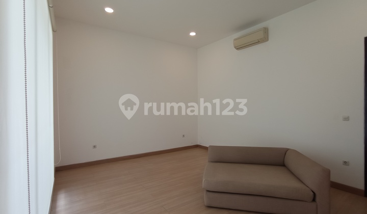 Rumah Mewah 3 Lt Semi Furnished di Sutera Onyx Siap Huni 2