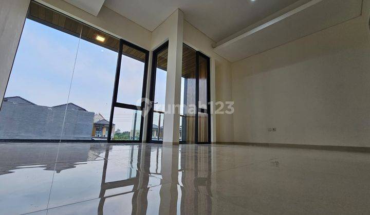 Rumah Minimalis Modern di Golden Stone, Belakang Gading Serpong 2