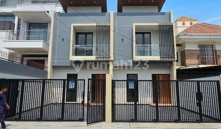 Rumah Baru 2 LT SHM Modern Minimalis @Kembangan, Meruya Jakarta