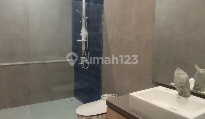 Rumah Mewah Siap Huni 3 Lt Hoek di Sutera Flamboyan Alsut 2