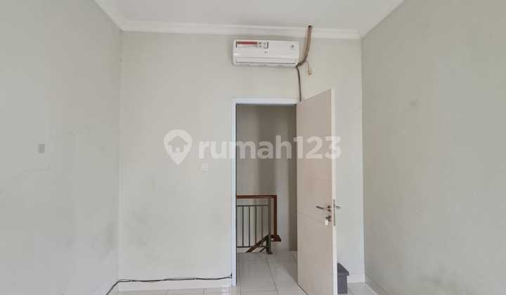 Hunian Minimalis Modern 2 Lt Dekat Tarakanita Gading Serpong 2