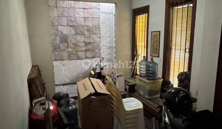 Rumah 2 Lantai 6 Kamar Tidur Tanjung Duren, Jakarta Barat  2