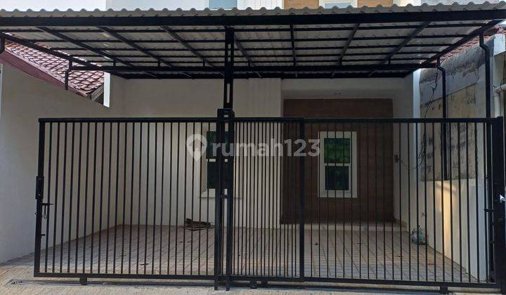 Rumah 2 Lantai Dekat Penabur Baru Renov di Sektor 1C 1