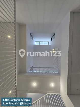 Rumah 2 Lt Siap Huni ala Little Santorini @Joglo-Lokasi Strategis 2