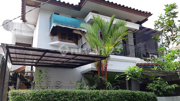 Rumah Komplek Kalibata Indah ,dekat stasiun kereta, jakarta selatan