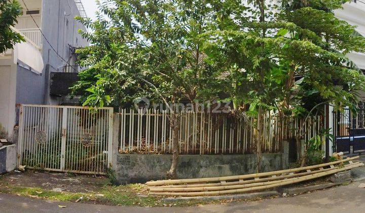 kavling kotak /Rumah Tua Pulomas Timur, jakarta timur 2