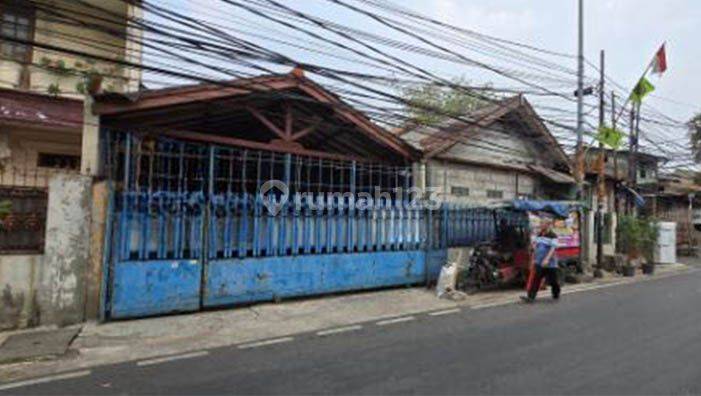 Rumah Kalibaru Timur di bawah NJOP Senen, Jakarta Pusat 1