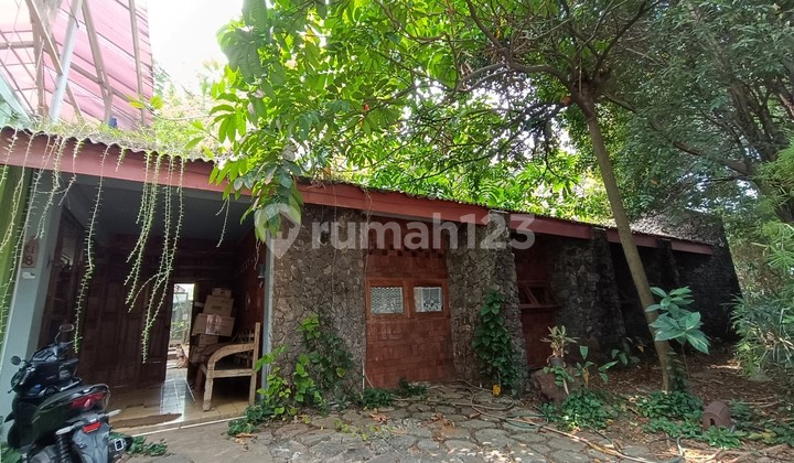 For sale, affordable house in BSD, Puspita Loka, wide road, BSD.