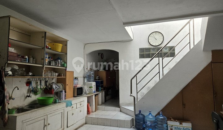 Gading Griya Lestari House, Kelapa Gading, North Jakarta. Gading Griya Lestari House, Kelapa Gading, North Jakarta.