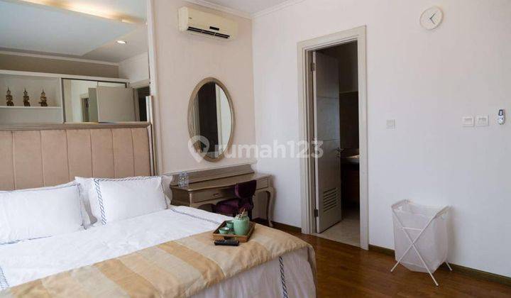 Townhouse Senayan Golf Residence 4 Kamar Tidur Siap Huni