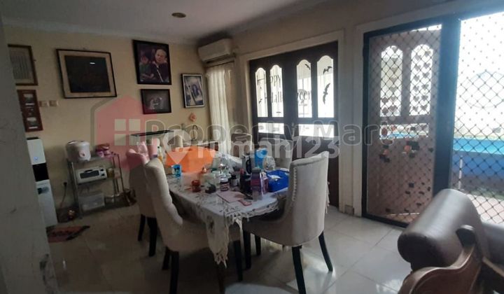 DiJual Rumah Terawat di Lokasi Jalan Tulodong Bawah