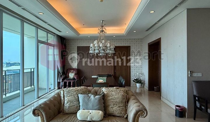 Fast Sale Apartment Pakubuwono Signature 4Bedroom Fast Sale Apartment Pakubuwono Signature 4Bedroom